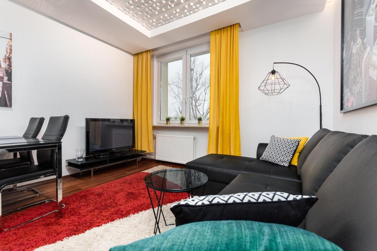 Wilcza 26A By Homeprime วอร์ซอ ภายนอก รูปภาพ