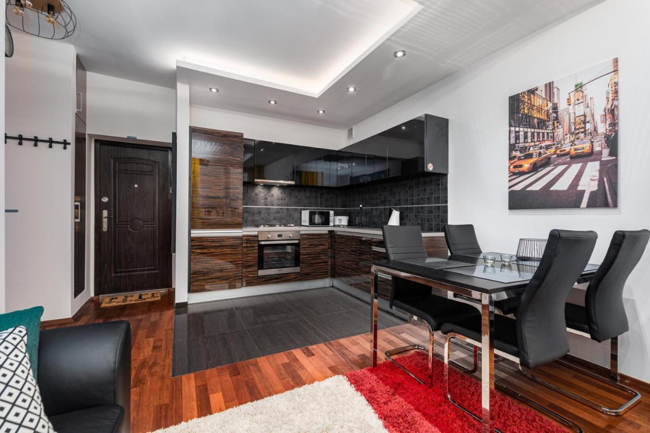Wilcza 26A By Homeprime วอร์ซอ ภายนอก รูปภาพ